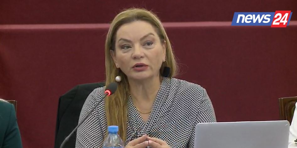 Një urdhër i heshtjes — pse qytetarët po çelin zërin?