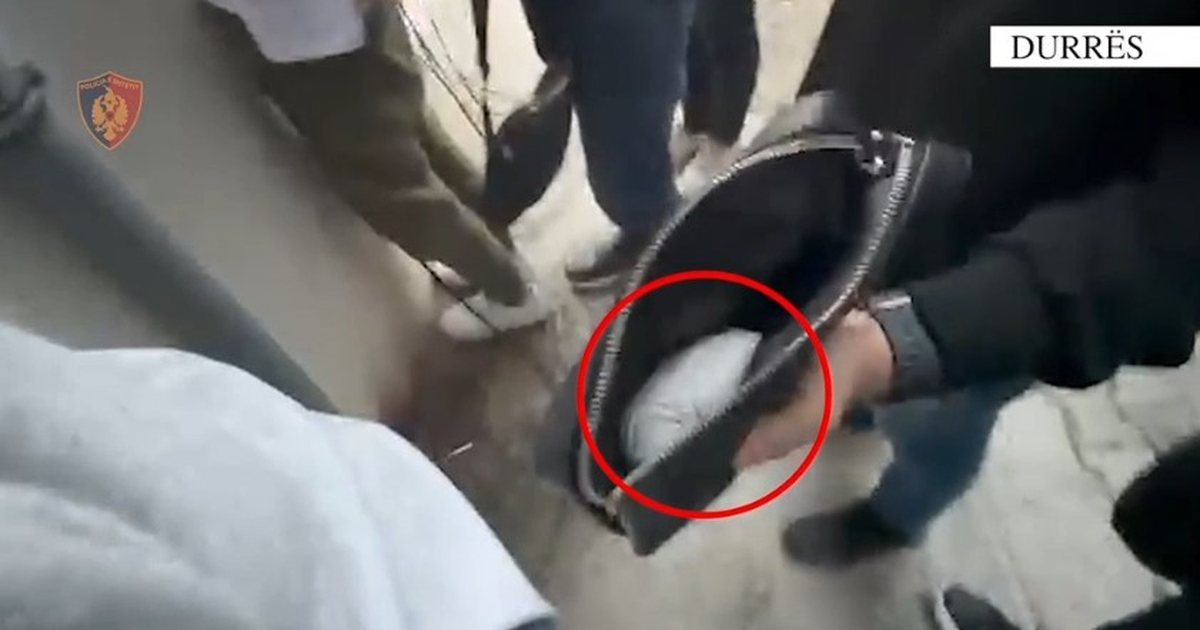 Ç’gjetën në bagazhin e një të riu në Durrës?